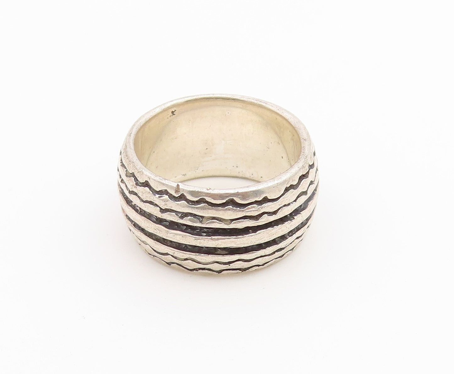 925 Sterling Silver Vintage Ring Wavy Patterned Statement Band  Sz 8  RG36769