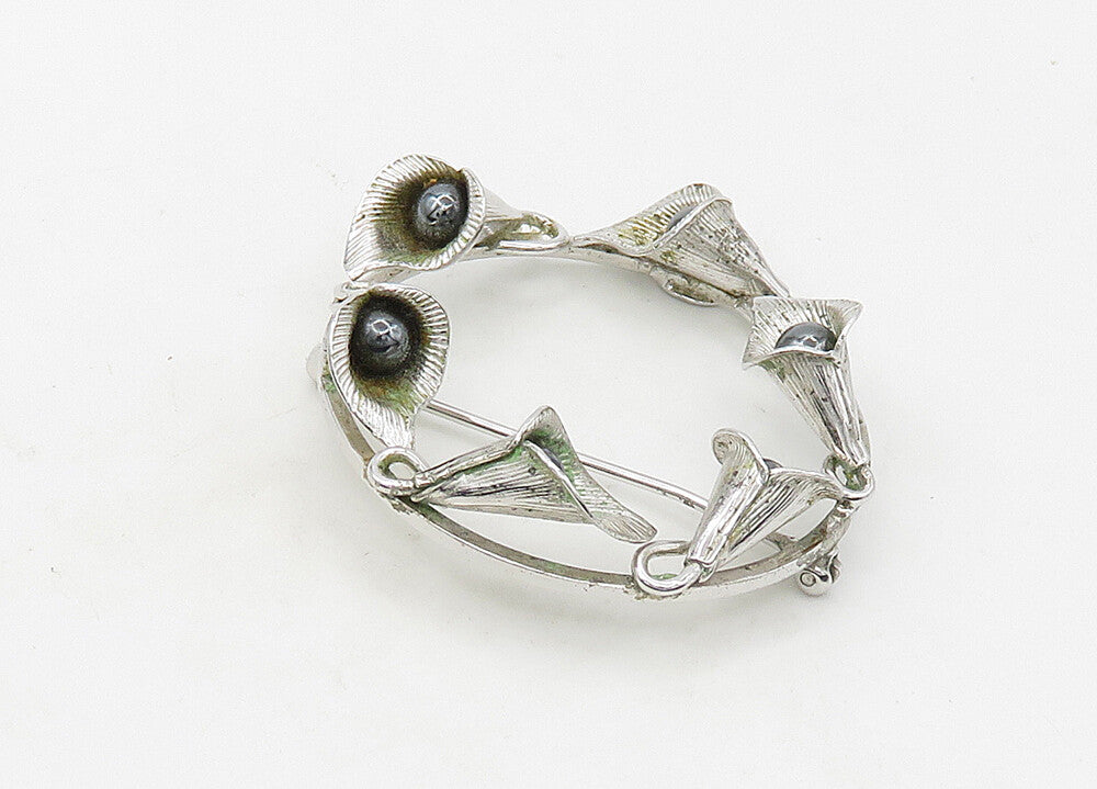 WELLS 925 Silver  Vintage Shiny Hematite Floral Wreath Brooch Pin  BP8444