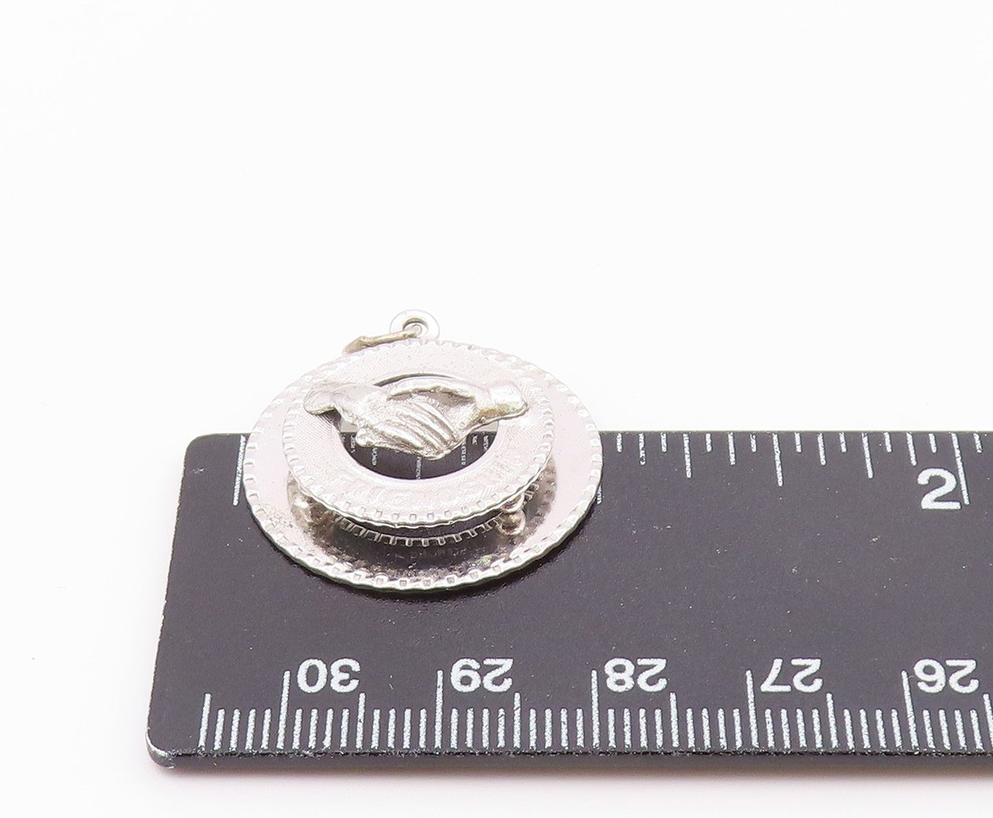 925 Sterling Silver Vintage Pendant Carved Hands Friendship Promise  PT22765