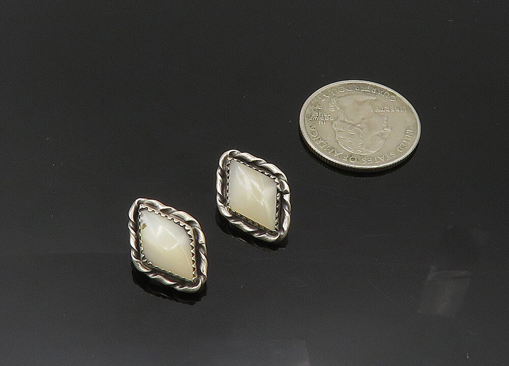 NAVAJO 925 Silver   Vintage Mother Of Pearl Non Pierce Earrings  EG10197