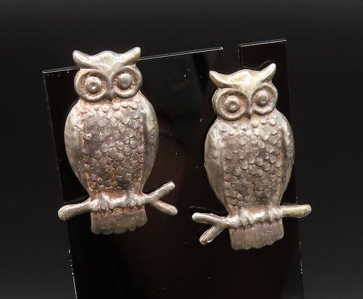 JUANITA ENRIGHT 925 Silver  Vintage Carved Textured Owls Earrings  EG12237