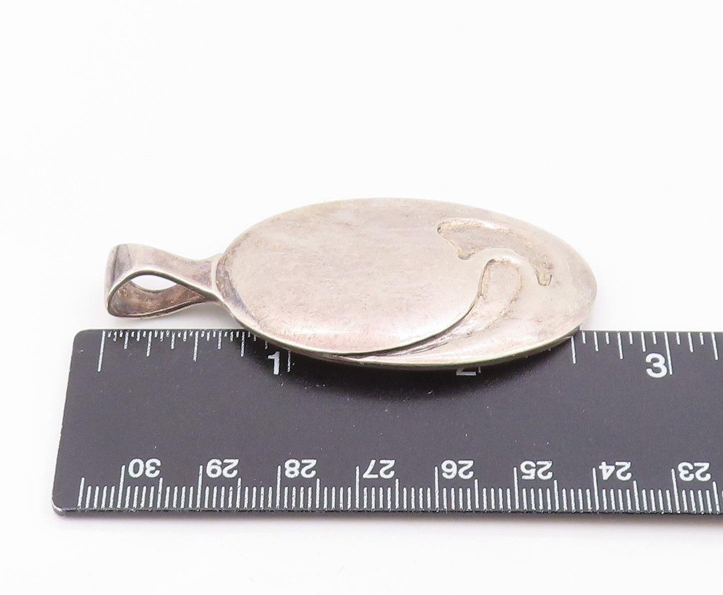 925 Sterling Silver  Vintage Shiny Oval Modernist Pendant  PT19146