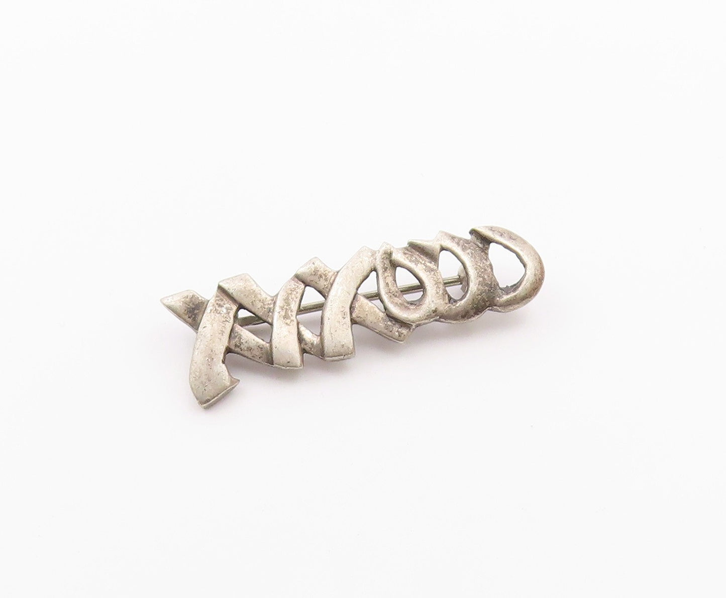 925 Sterling Silver  Vintage Carved XXXOOO Hugs & Kisses Brooch Pin  BP9829