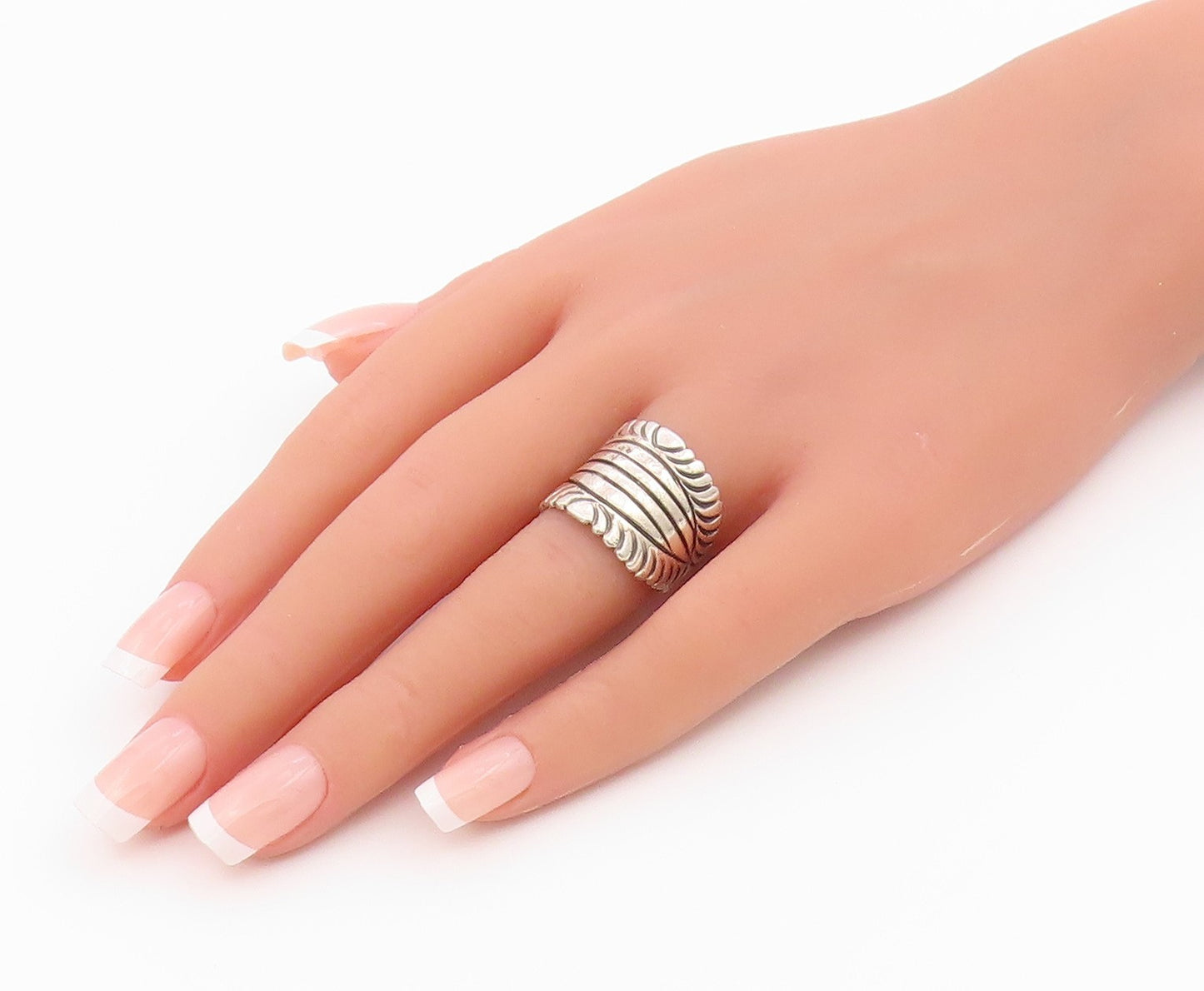 925 Sterling Silver Vintage Ring MORGAN APACHE NAVAJO Ribbed Band  Sz 8  RG36414