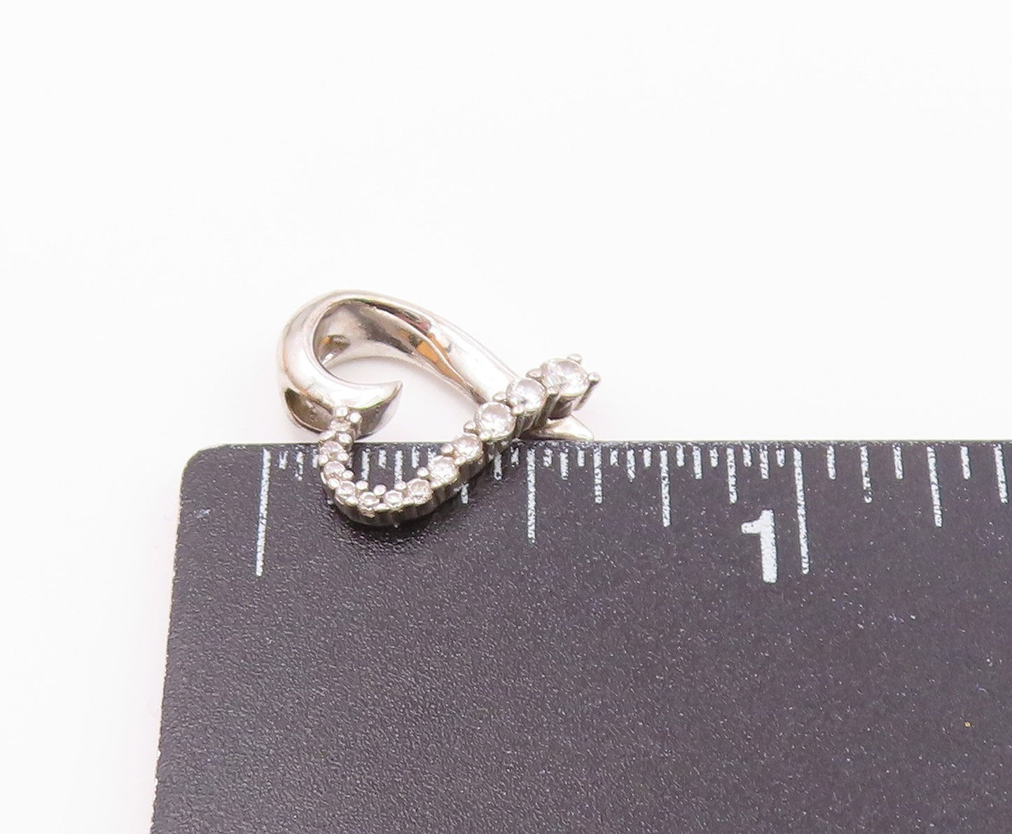 925 Sterling Silver  Vintage Petite Topaz Open Love Heart Pendant  PT17328