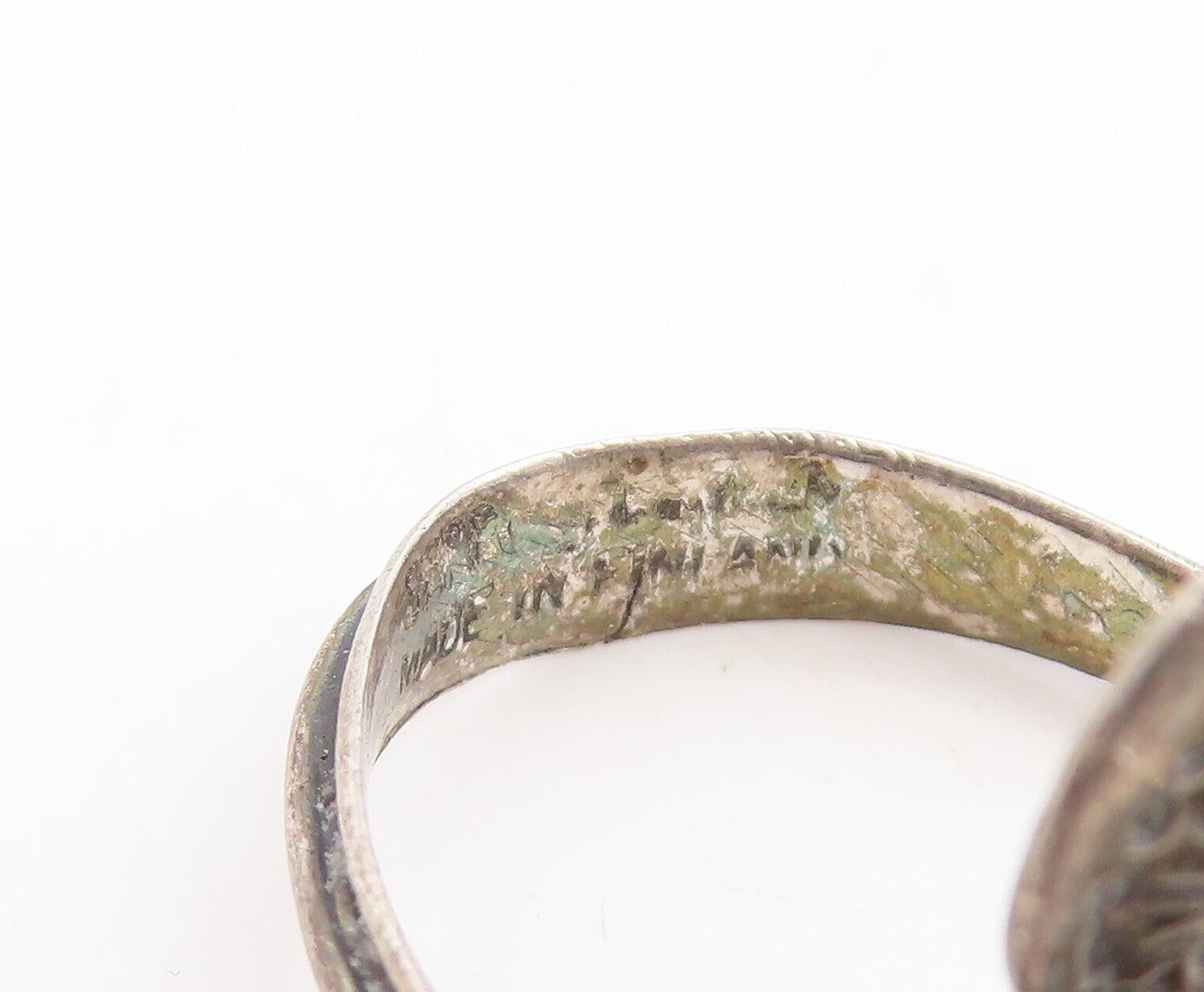 925 Sterling Silver Vintage Ring FINLAND Dark Tone Floral Carved  Sz 9  RG31160