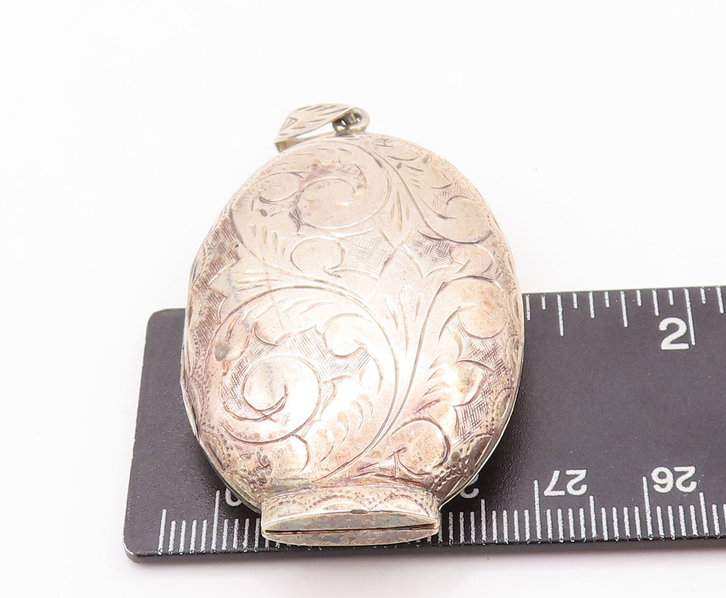 925 Sterling Silver Vintage Pendant Swirly Carved Oval Locket (OPENS)  PT23184