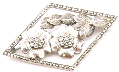 925 Sterling Silver  Vintage Sparkling Flowers Diamond Shape Brooch Pin BP8121