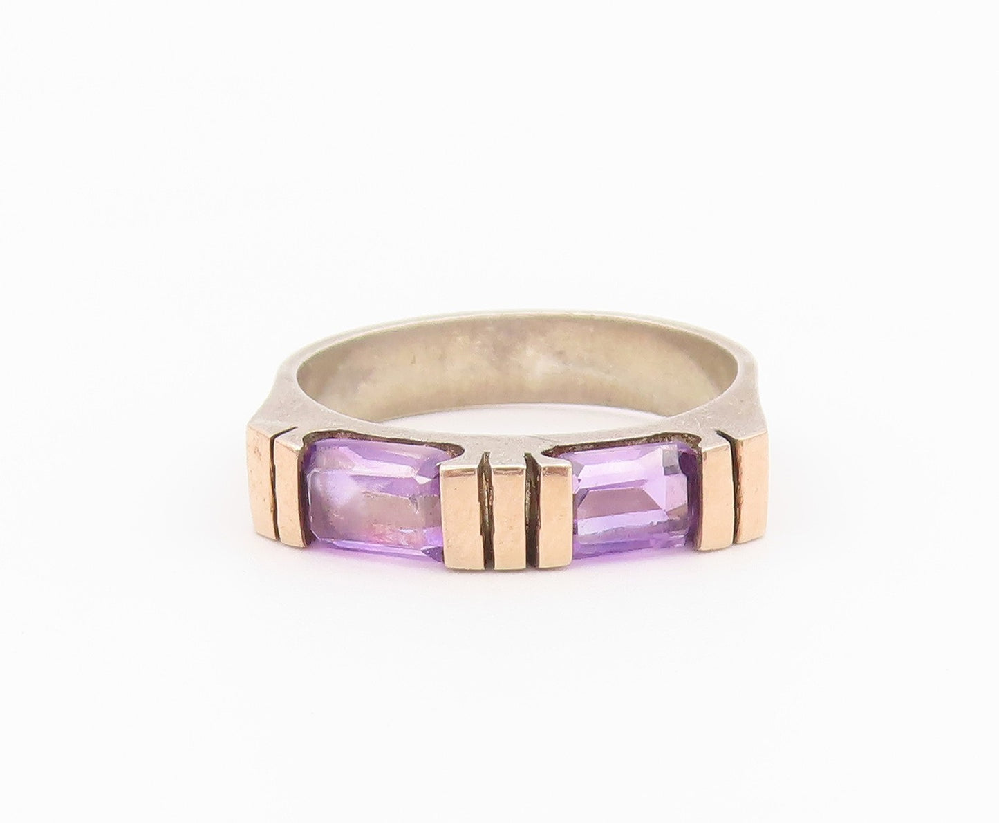 14k Gold & 925 Sterling Silver Vintage Ring Classic Amethyst Band Sz 7.5 RG36425