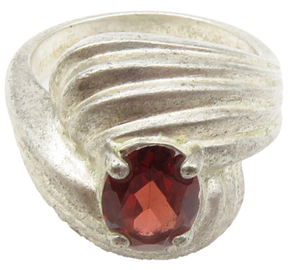 925 Sterling Silver  Vintage Red Topaz Swirl Bypass Band Ring Sz 6  RG12690