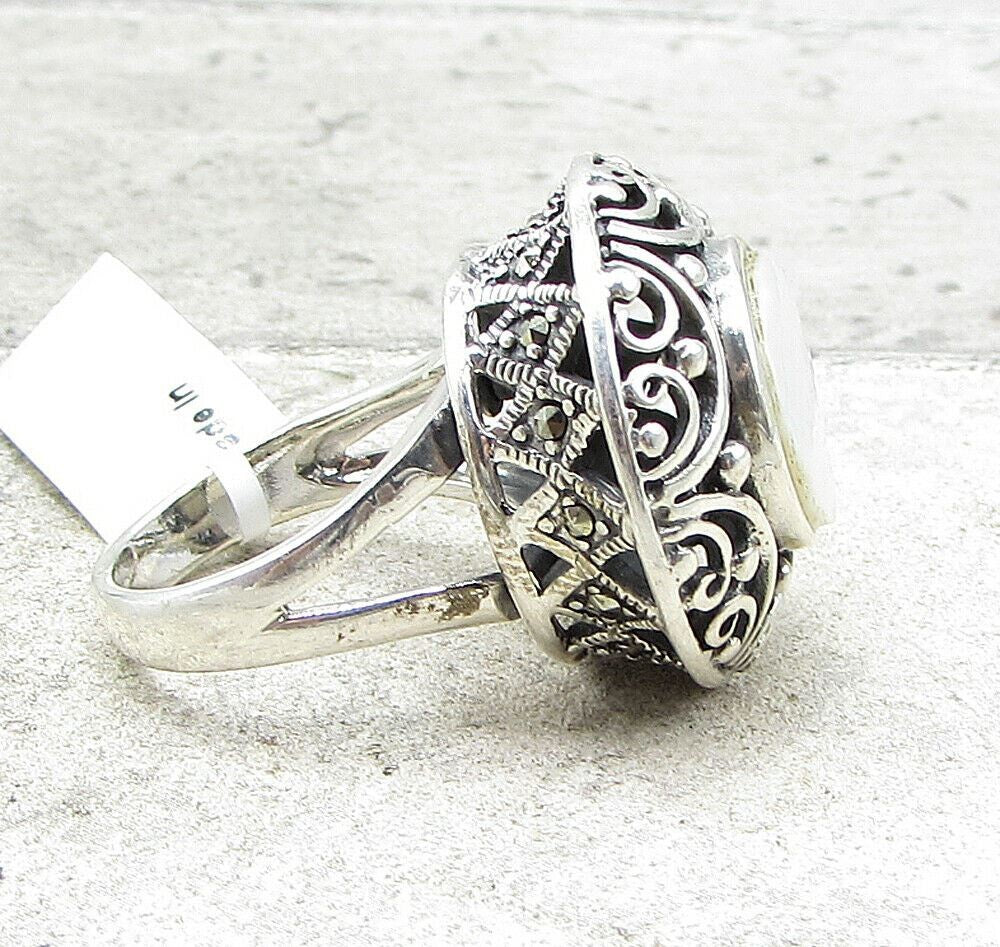 925 Sterling Silver  Mother of Pearl & Marcasite Filigree Ring Sz 7.5  RG1420