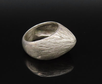 925 Sterling Silver  Vintage Etched Lines Pointed Dome Ring Sz 9  RG25741