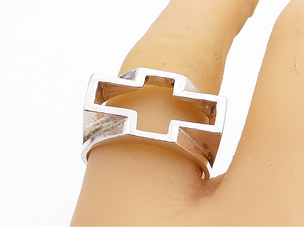 925 Sterling Silver  Vintage Shiny Religious Cross Band Ring Sz 8.5  RG5337