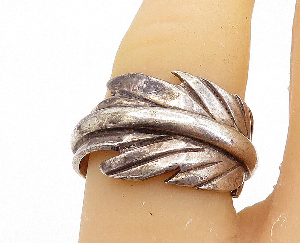TWWS NAVAJO 925 Silver  Vintage Feather Motif Wrap Band Ring Sz 7.5  RG7663