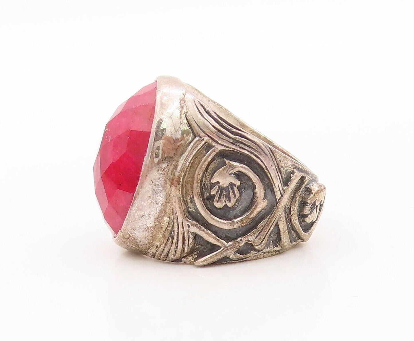 925 Sterling Silver Vintage Ring Swirly Carved Oval Red Gemstone  Sz 6.5 RG30220