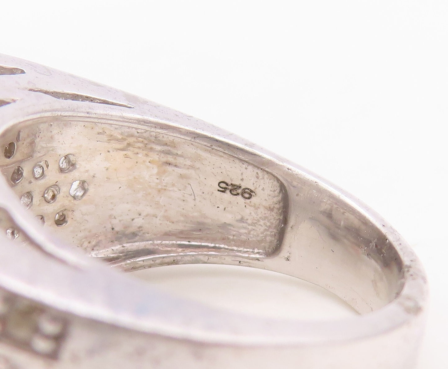 925 Sterling Silver Vintage Ring Designer Cutout Blue & White CZ Sz 7.5  RG30439