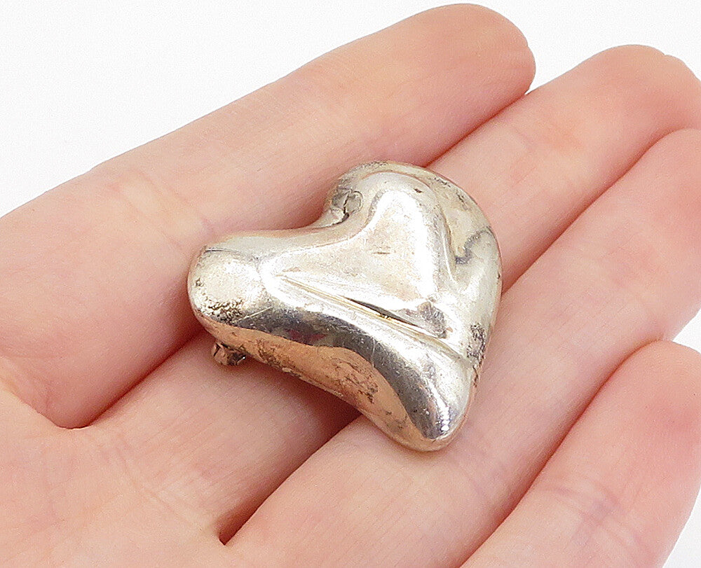 925 Sterling Silver  Vintage Shiny Smooth Love Heart Motif Brooch Pin  BP1425