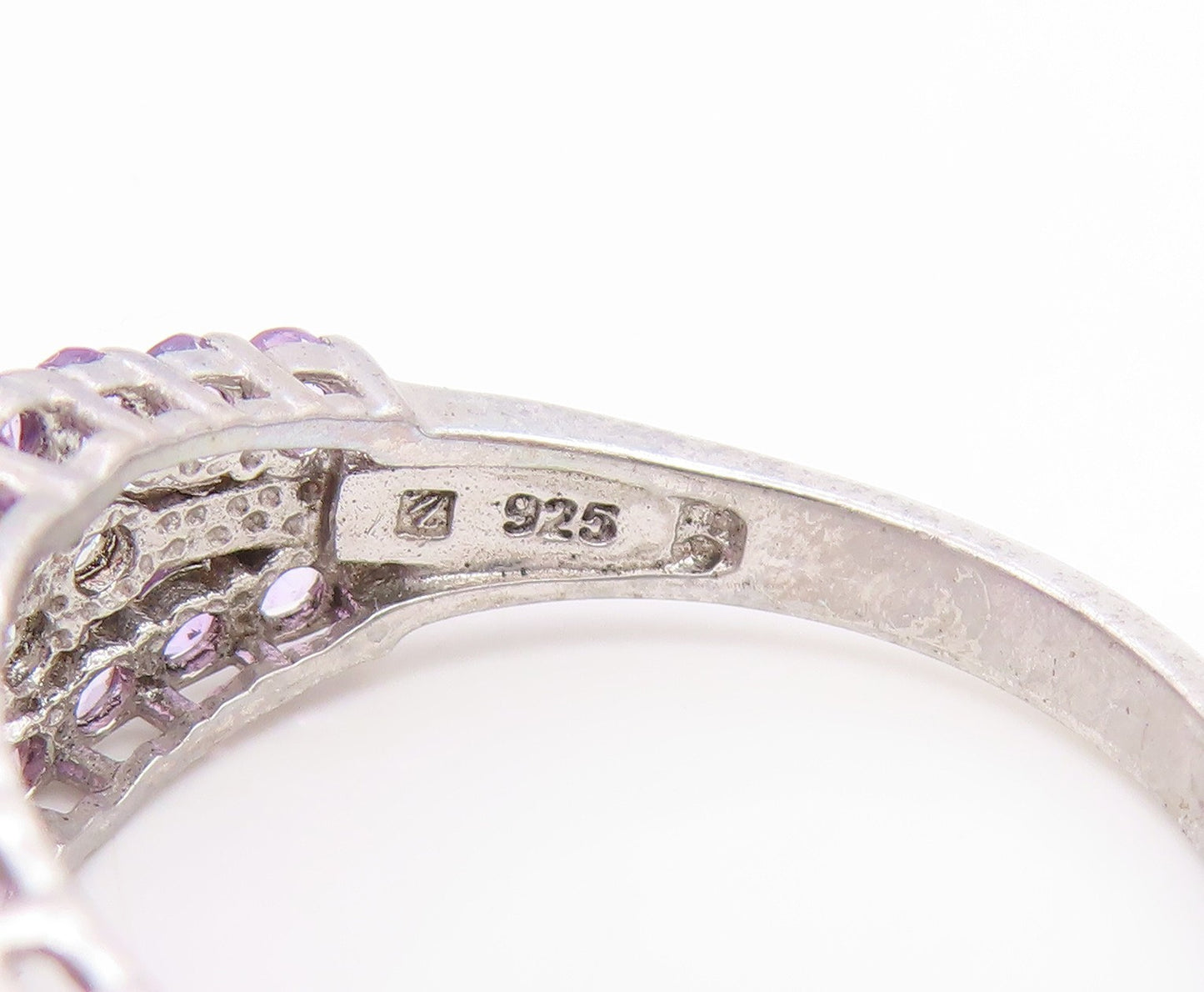 925 Sterling Silver Vintage Ring Oval Cut Amethyst Statement Band  Sz 8  RG35081