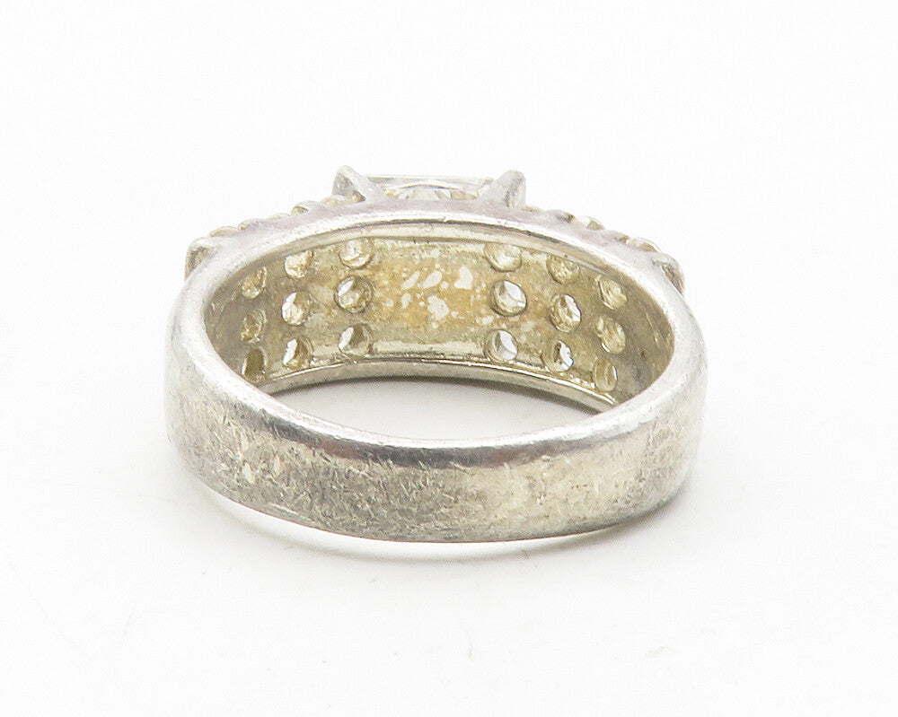 925 Sterling Silver  Vintage Bezel Set Cubic Zirconia Band Ring Sz 7.5 RG12072