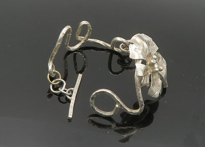 925 Sterling Silver  Vintage Mother Of Pearl Flower Chain Bracelet  BT8249