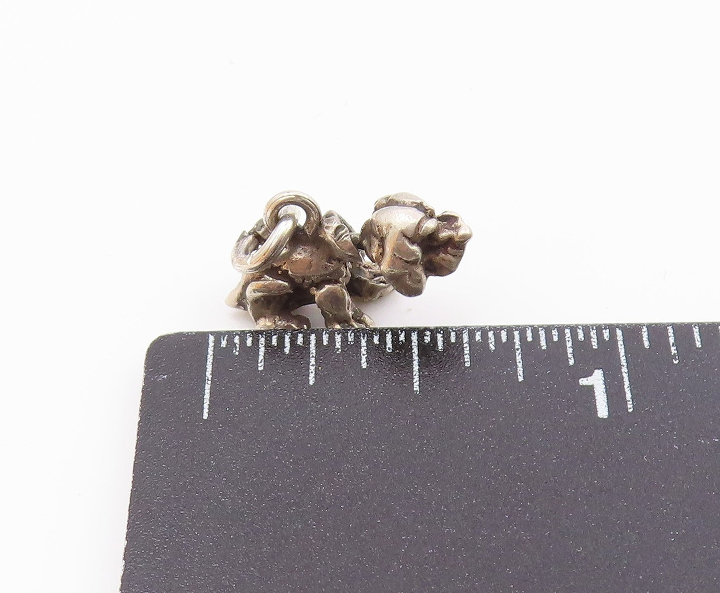 925 Sterling Silver  Vintage Petite Sitting Hound Dog Motif Pendant  PT19107