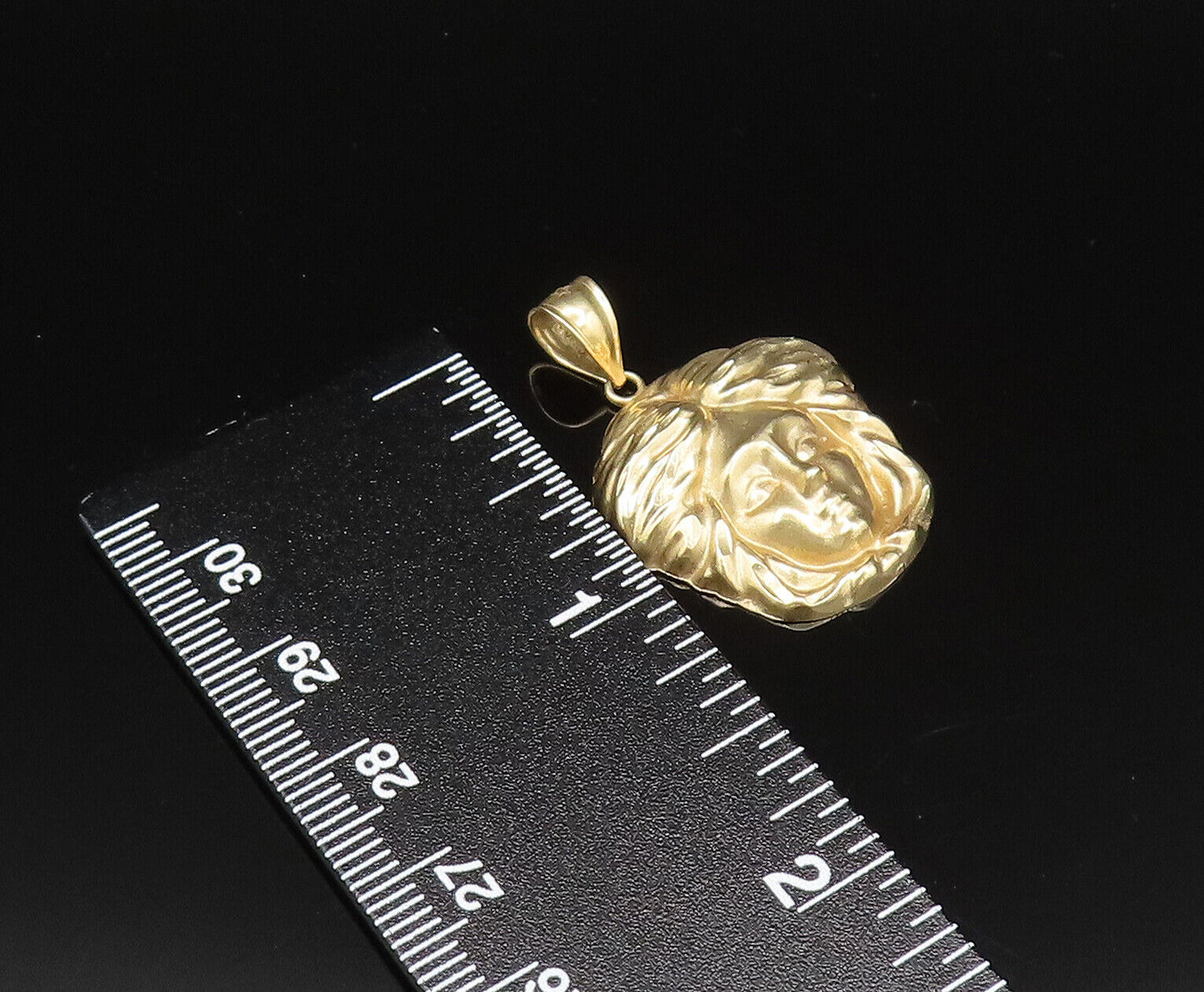 10K GOLD  Vintage Polished Carved Woman Head Pendant  GP367