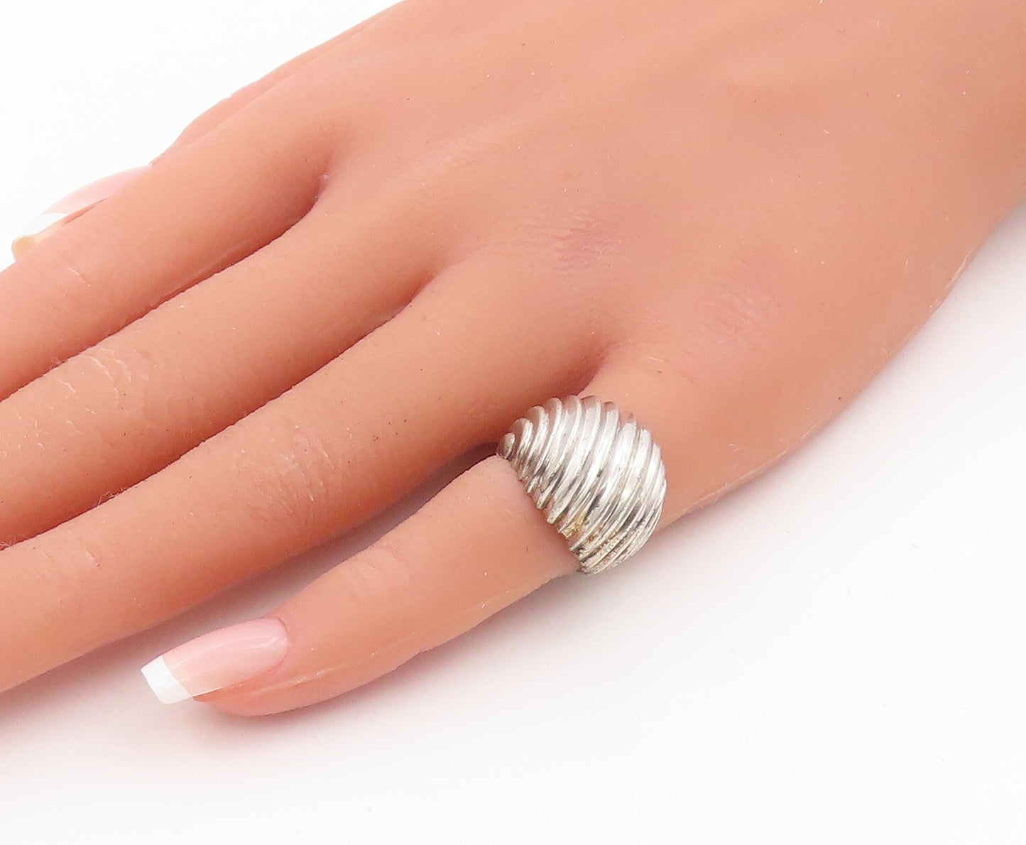 925 Sterling Silver Vintage Ring Domed Designer Grooved  Sz 3  RG31789
