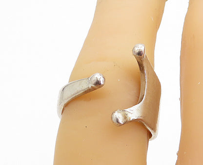 DESIGNER 925 Silver  Vintage Petite Modernist Design Band Ring Sz 6  RG7689