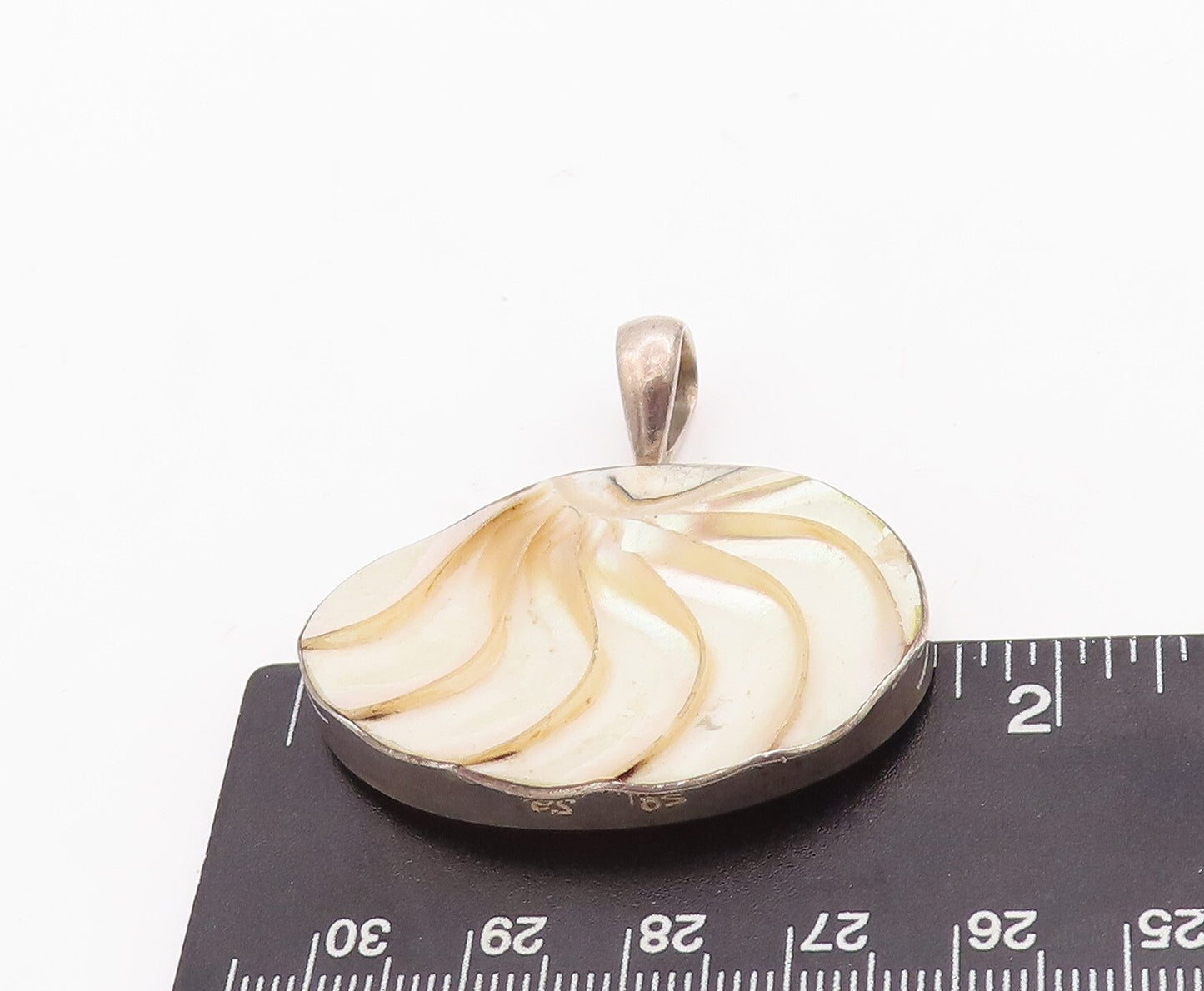 925 Sterling Silver Vintage Pendant Designer Fan Shaped Mother Of Pearls PT23339