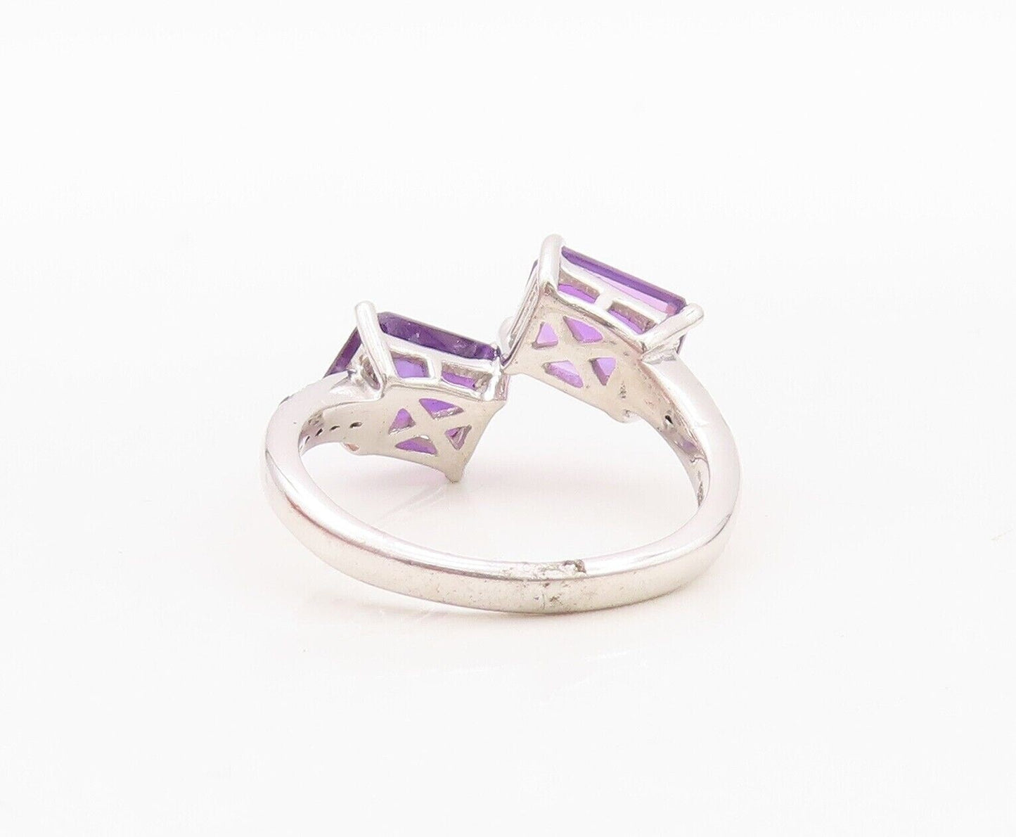 925 Sterling Silver Vintage Ring Rectangle Cut Amethyst Bypass  Sz 7.5  RG30051