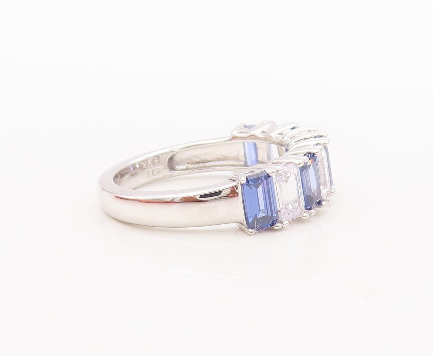 925 Sterling Silver Vintage Ring Emerald Cut Blue & White CZ Band  Sz 7  RG29548