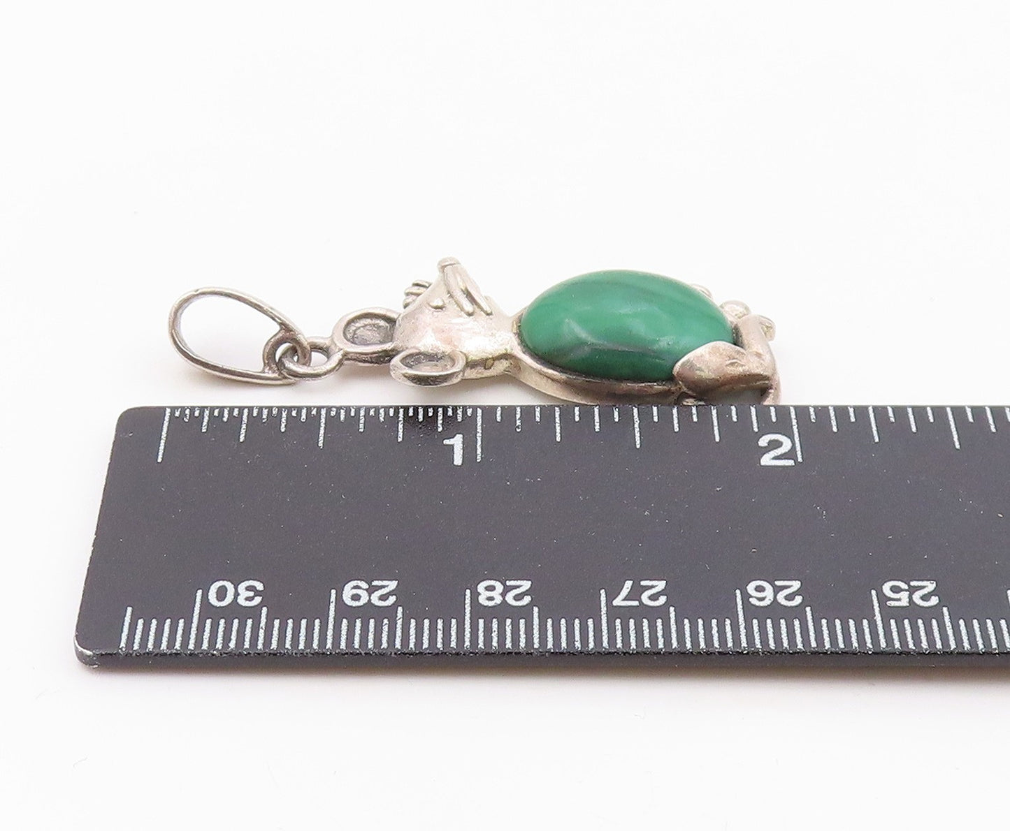 925 Sterling Silver  Vintage Cabochon Cut Malachite Mouse Pendant  PT10202