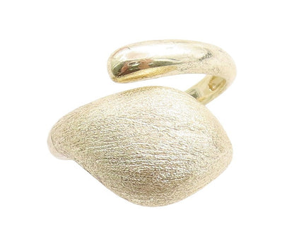 925 Sterling Silver Vintage Ring Puffed Carved Fish Tail Shape  Sz 9  RG31195
