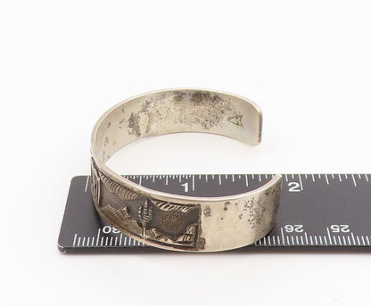 925 Sterling Silver Vintage Bracelet NAVAJO ZUNI Carved Storyteller Cuff BT11590