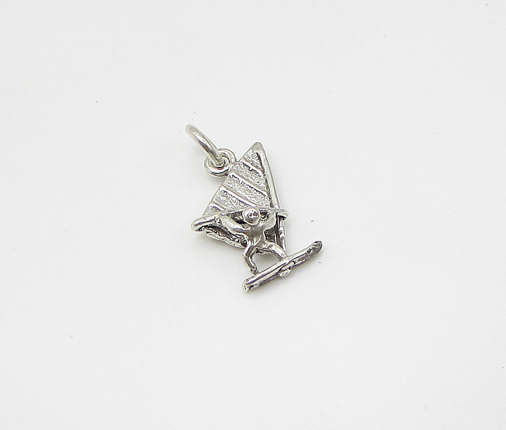 925 Sterling Silver  Vintage Wind Surfing Charm Pendant  PT1915