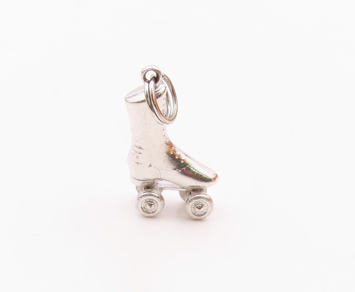 925 Sterling Silver  Vintage Moveable Wheels Roller Skate Pendant  PT21354