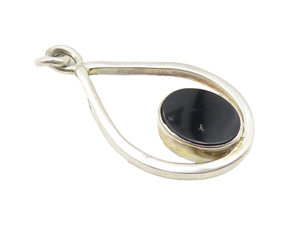 925 Sterling Silver  Vintage Inlaid Black Onyx Open Tear Drop Pendant  PT8296