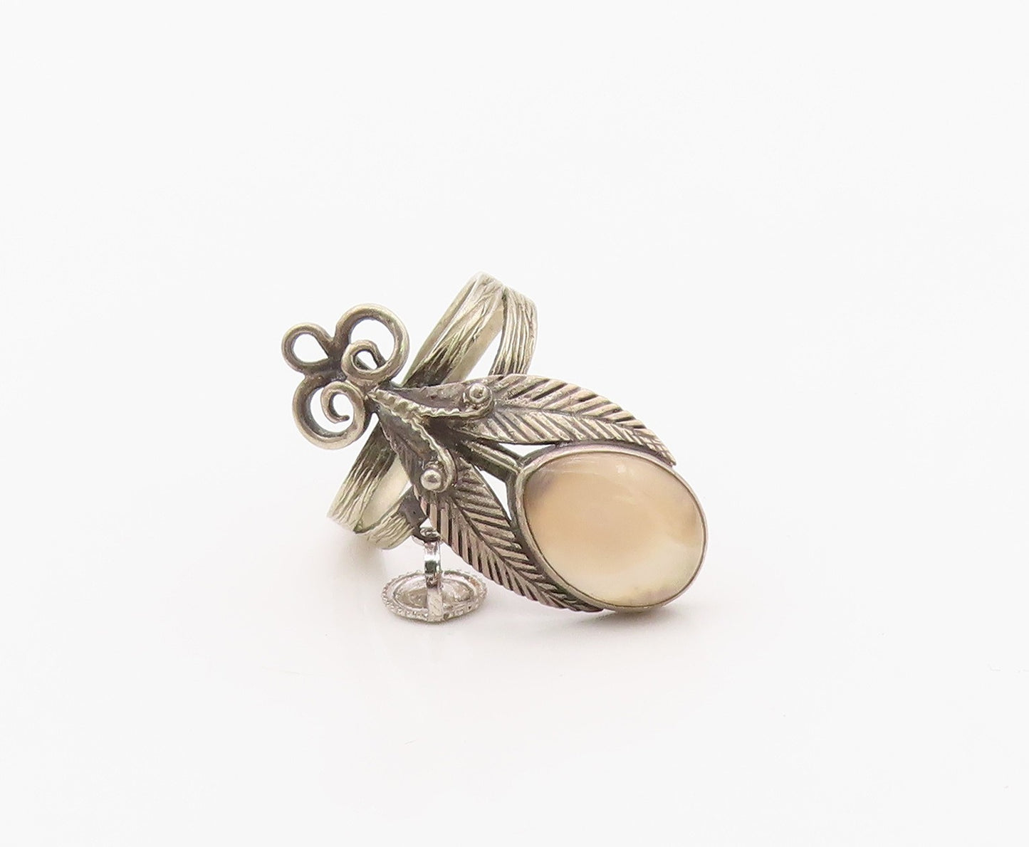 925 Sterling Silver Vintage Ring NAVAJO Pink Opal Leaf Motif  Sz 5.5  RG36367