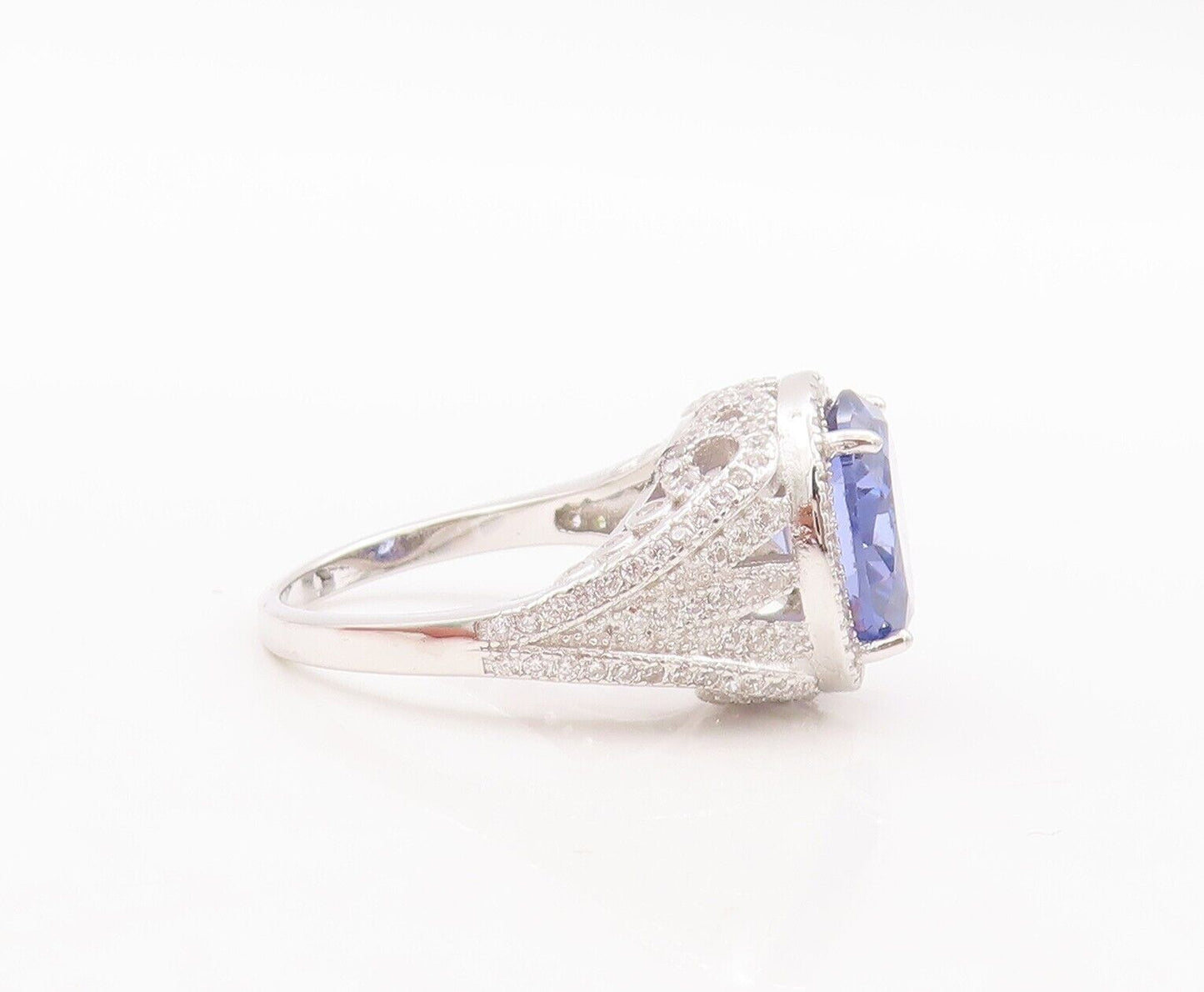 925 Sterling Silver Vintage Ring Carved Round Cut Blue & White CZ  Sz 7  RG29595