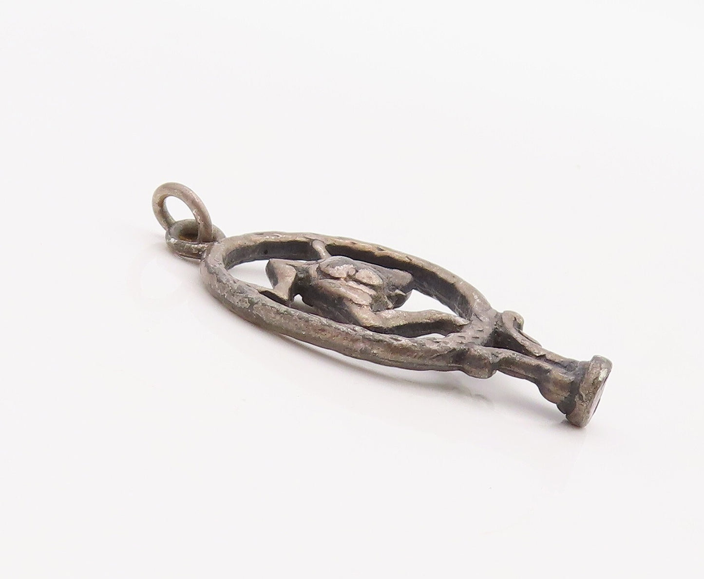 925 Sterling Silver Vintage Pendant Dark Tone Cutout Triskelion  PT23579