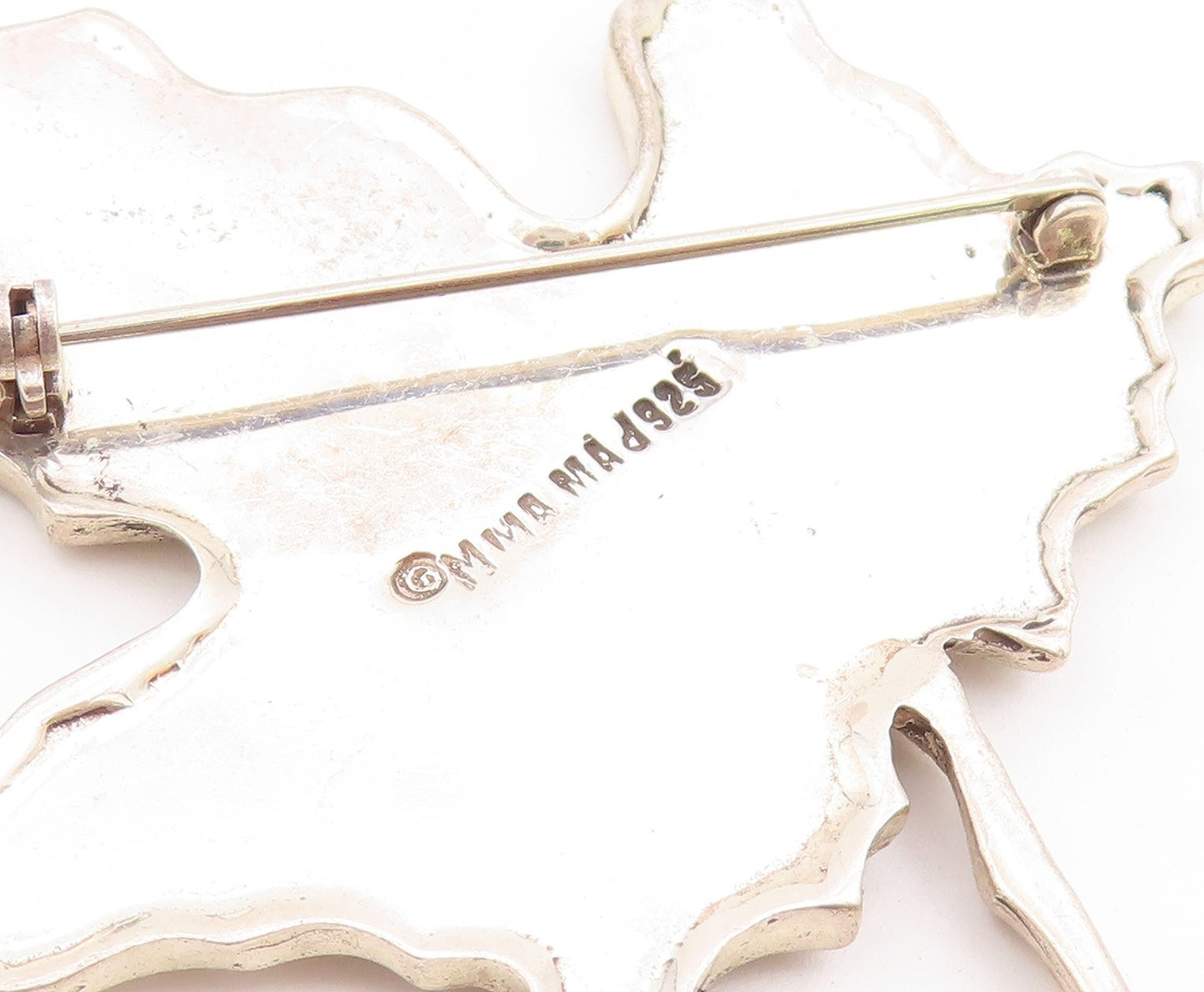 MMA 925 Sterling Silver  Vintage Modernist Single Leaf Brooch Pin  BP9451