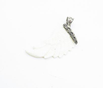 925 Sterling Silver  Vintage Carved Wing Design Swirl Drop Pendant  PT5891