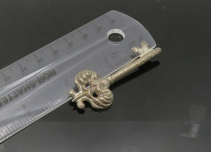BEAU 925 Sterling Silver  Vintage Dark Tone Key Motif Brooch Pin  BP8572