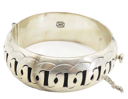 MEXICO 925 Sterling Silver Vintage Cutout Pattern Bangle Bracelet BT4000