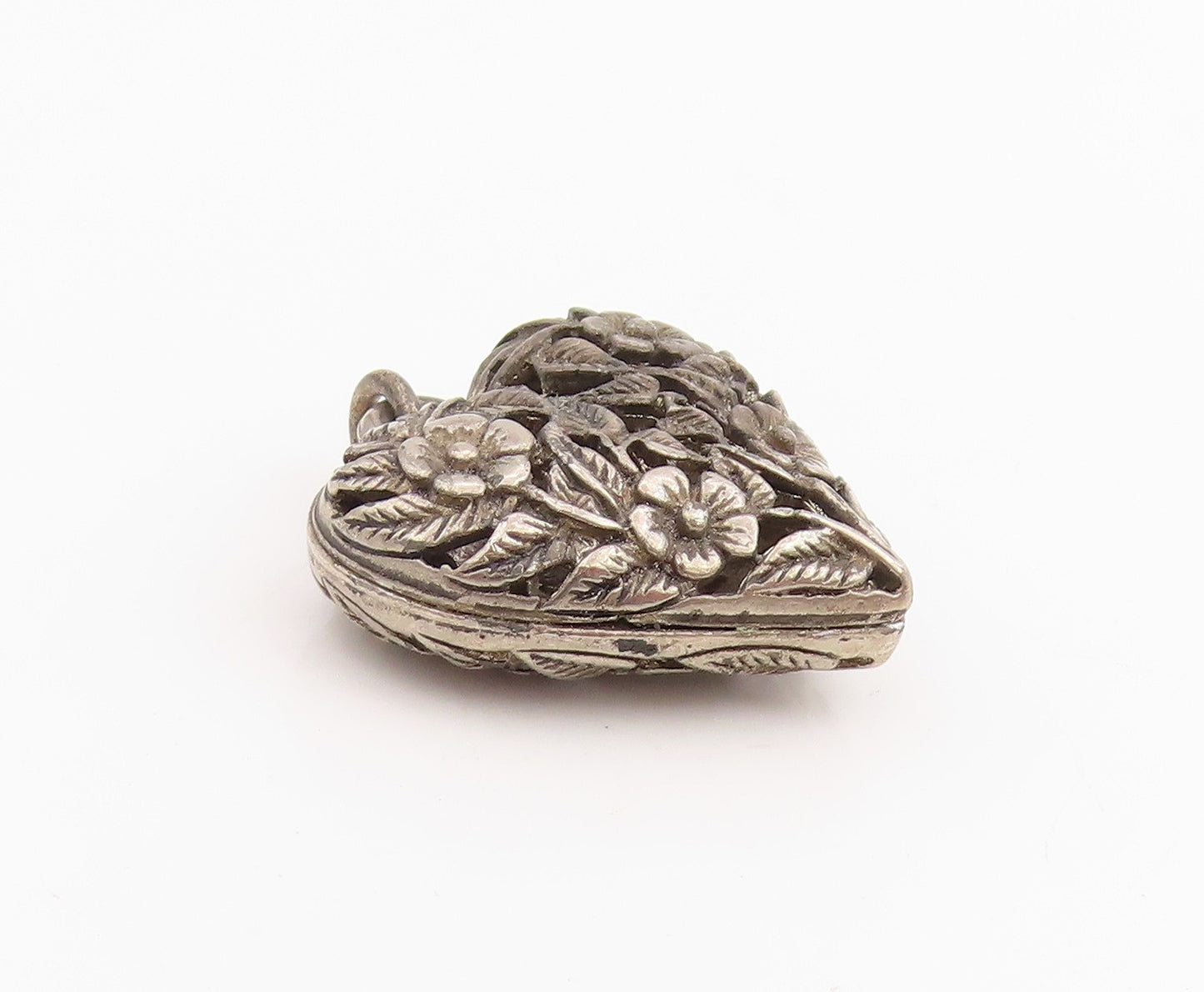 925 Sterling Silver Vintage Pendant Dark Tone Floral Cut Out Love Heart  PT25183