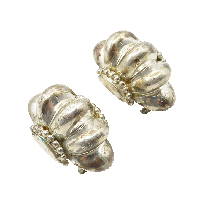 925 Sterling Silver  Vintage Shiny Floral Dome Design Drop Earrings  EG5103