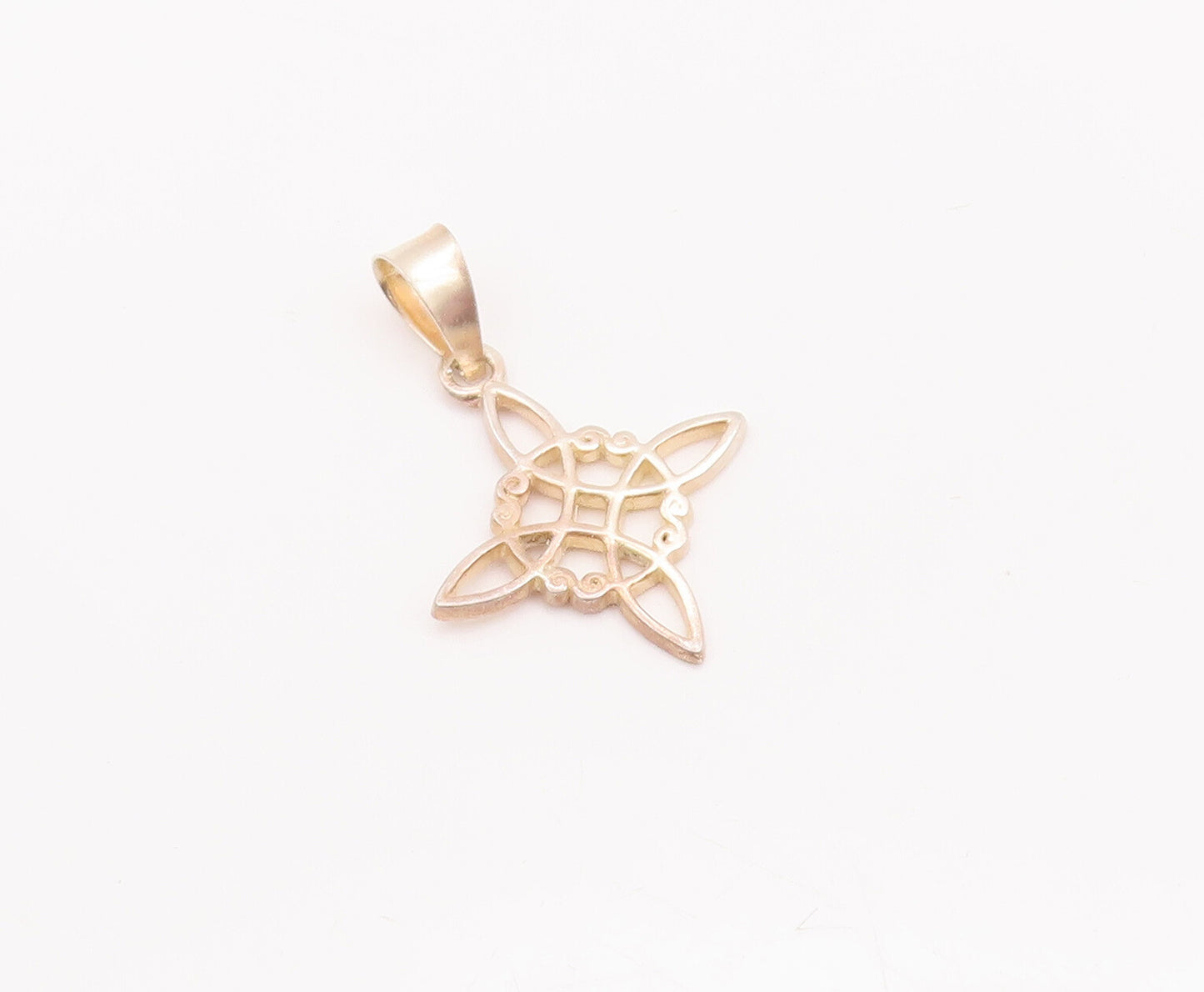 925 Sterling Silver Vintage Pendant Cutout Swirled Flower Carved  PT23062