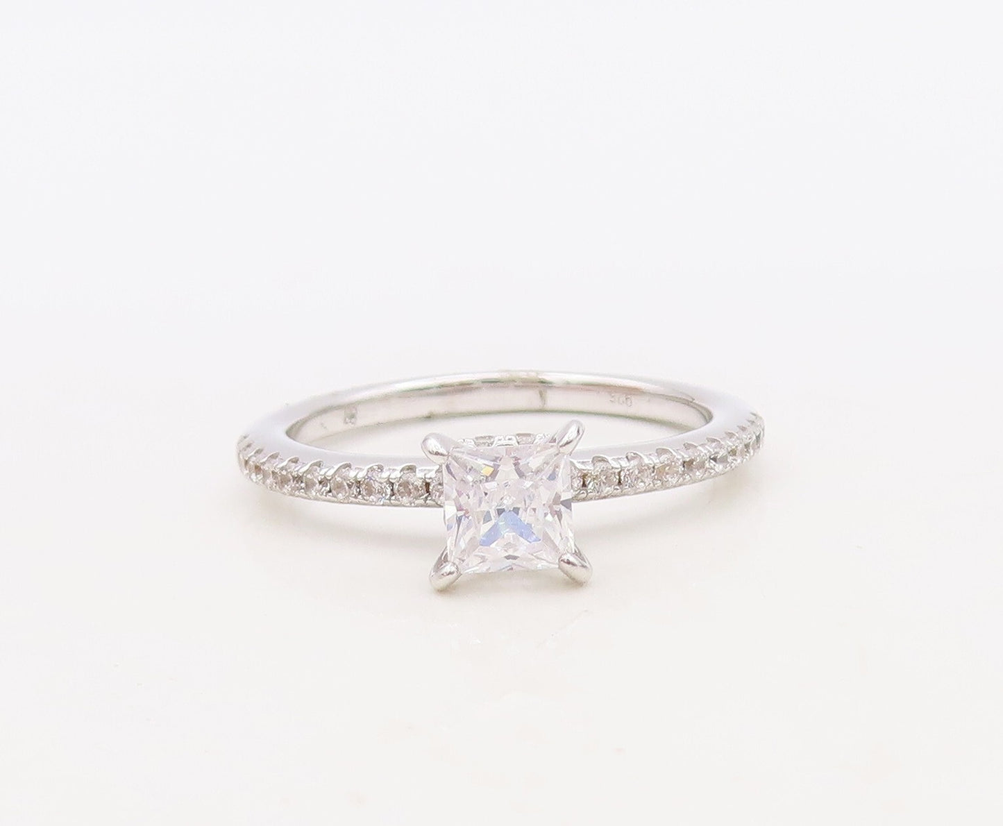 925 Sterling Silver Vintage Ring Minimalist CZ Wedding Ring  Sz 7  RG30494