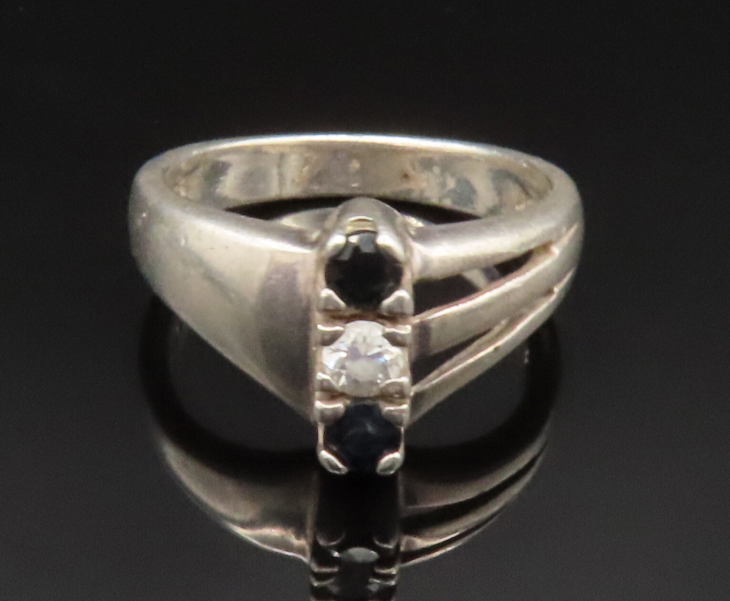 925 Silver  Vintage Spinel & Cubic Zirconia Split Shank Ring Sz 5  RG25208