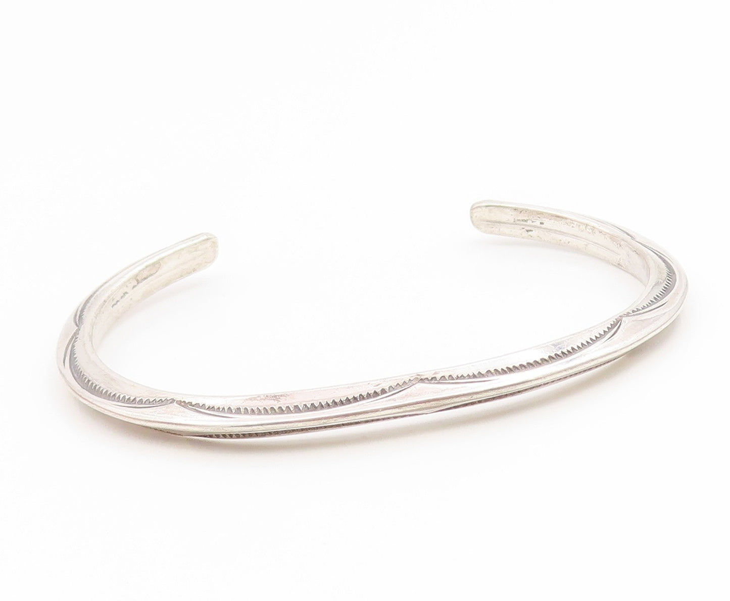 925 Sterling Silver Vintage Bracelet NAVAJO Minimalist Etched Wave Cuff  BT11901